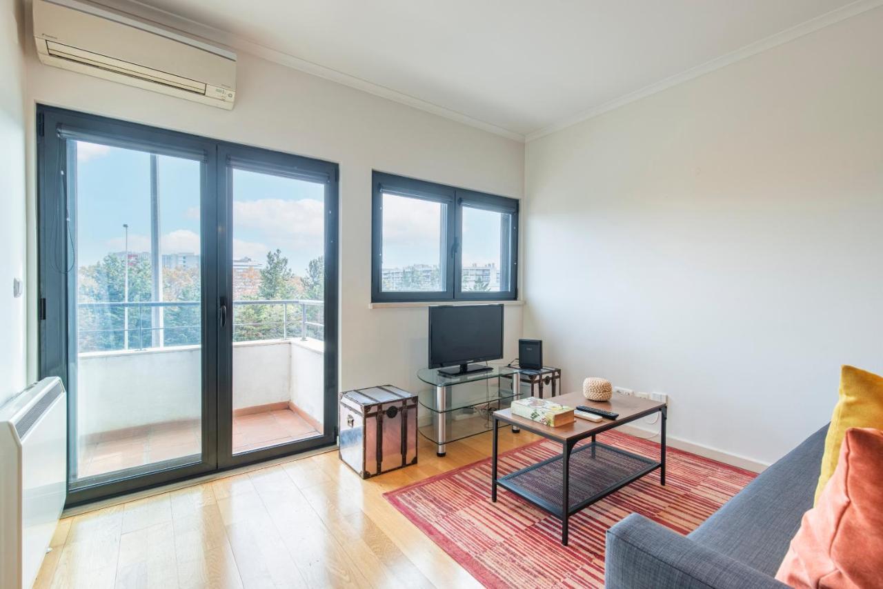 Fancy Apartment W/Metro At Doorstep By Lovelystay Lisboa Exterior foto